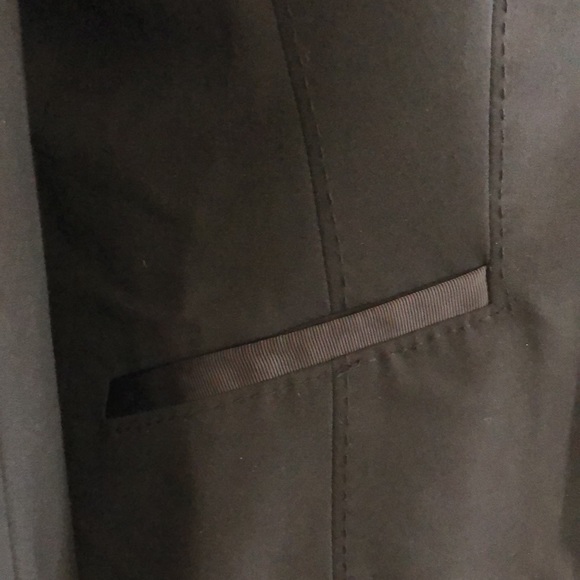 THE LIMITED BLACK FITTED BLAZER…classy! 🌸 6, EUC! - Picture 4 of 12